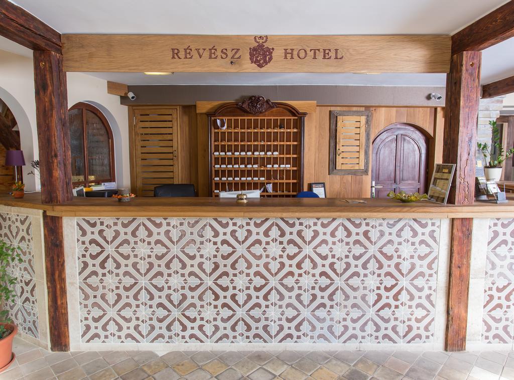 Revesz Hotel, Restaurant And Rosa Spa Gyor Exterior photo
